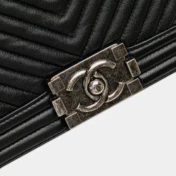 Pre Owned Chanel Black Medium Chevron Wrinkled Lambskin Boy Flap
