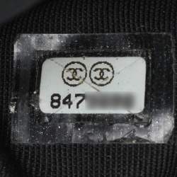 مملوكة مسبقًا شنطة شانيل قلاب جلد أسود مبطن بتطريز شيفرون CC