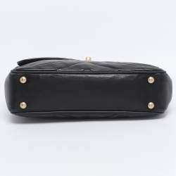 مملوكة مسبقًا شنطة شانيل قلاب جلد أسود مبطن بتطريز شيفرون CC