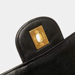 Pre Owned Chanel Black Jumbo Classic Lambskin Single Flap Bag