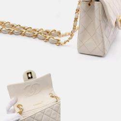 Pre Owned Chanel Mini Matelasse White Lambskin Shoulder Bag