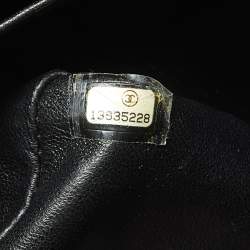 Pre Owned حقيبة شانيل جامبو كلاسيك جلد كافيار أسود مبطن بقلاب واحد