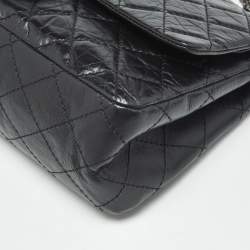 Pre Owned Chanel Black Quilted Aged Leather Classic 226 Reissue 2.55 Flap Bag