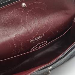 Pre Owned Chanel Black Quilted Aged Leather Classic 226 Reissue 2.55 Flap Bag