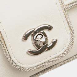 Pre Owned Chanel White Mini Quilted Lambskin and Metallic Trim Elementary Chic Flap