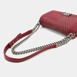 Pre Owned Chanel Boy Red Leather Chevron V-Stitch Chain Shoulder Bag