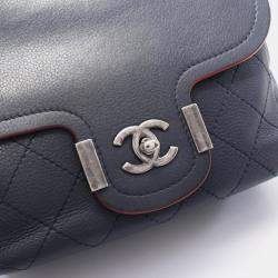 Pre Owned Chanel Matelasse Navy Leather Shoulder Bag