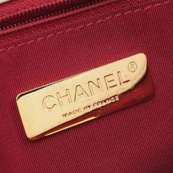 Pre Owned حقيبة شانيل 19 كتف جلد حملان أبيض متوسطة غطاء