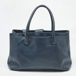 Pre Owned Chanel Blue Leather Executive Cerf Tote