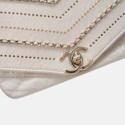 Pre Owned Chanel Chevron Flap Mini Cream Crinkled Calfskin Square Chain Shoulder Bag