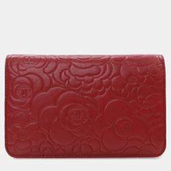 Pre Owned Chanel Red Embossed Lambskin Camellia Wallet On Chain