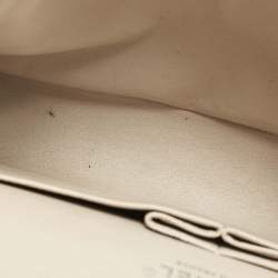 Pre Owned Chanel Beige Quilted Leather Medium Classic Double Flap Bag