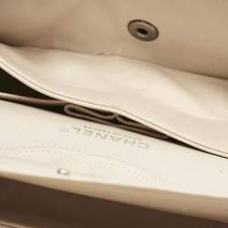 Pre Owned Chanel Beige Quilted Leather Medium Classic Double Flap Bag