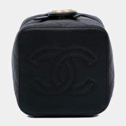 Pre Owned Chanel Black Small CC Lambskin Vanity Case