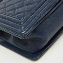 Pre Owned Chanel Navy Blue Quilted Caviar Leather Medium Boy Bag