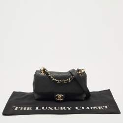 Pre Owned Chanel Black Quilted Caviar Leather Small City Walk Flap Bag