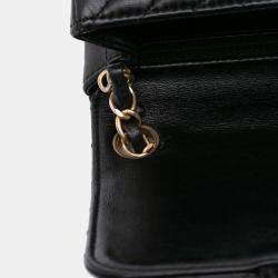 Pre Owned Chanel Black Mini Square Classic Chevron Lambskin Single Flap Bag