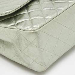 مملوكة مسبقًا حقيبة شانيل جامبو كلاسيك جلد أخضر مينت ميتاليك مبطن بقلاب مزدوج