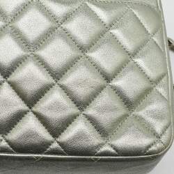 مملوكة مسبقًا حقيبة شانيل جامبو كلاسيك جلد أخضر مينت ميتاليك مبطن بقلاب مزدوج