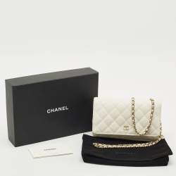 Pre Owned Chanel White Quilted Caviar Leather WOC Bag