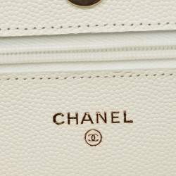 Pre Owned Chanel White Quilted Caviar Leather WOC Bag