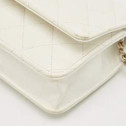 Pre Owned Chanel White Quilted Caviar Leather WOC Bag