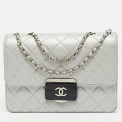 Pre Owned Chanel Silver Quilted Leather Beauty Lock Flap Bag