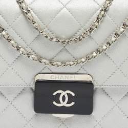 Pre Owned Chanel Silver Quilted Leather Beauty Lock Flap Bag