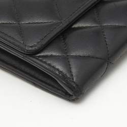 Pre Owned Chanel Black Quilted Leather Classic Flap Continental Wallet