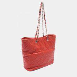Pre Owned Chanel Red CC Quilted Lambskin Chain Tote