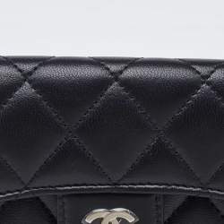 Pre Owned Chanel Black Quilted Leather CC Compact Wallet