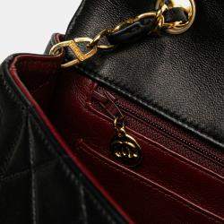 Pre Owned Chanel Black Medium Lambskin Diana Flap Blag
