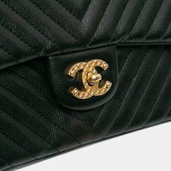 Pre Owned Chanel Black/Gold Calfskin Chevron Rock The Corner Flap Bag