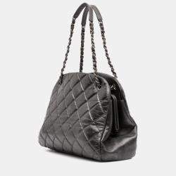 مملوكة مسبقًا Chanel Grey Large Aged Calfskin Just Mademoiselle Bowling Bag