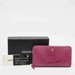 Pre Owned Chanel Pink Crocodile CC CC Zip Around Wallet