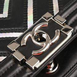 Pre Owned Boy Chanel Black Calfskin Chevron Medium Shoulder Bag