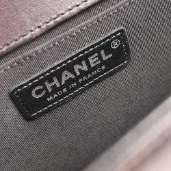 Pre Owned Boy Chanel Black Calfskin Chevron Medium Shoulder Bag