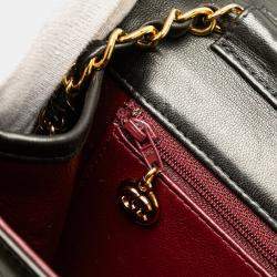 Pre Owned Chanel Black CC Quilted Lambskin Full Single Flap