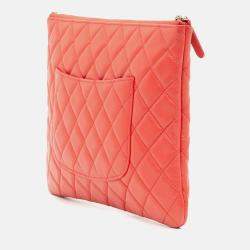 Pre Owned Chanel Red Medium Quilted Lambskin O Case Clutch