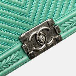 Pre Owned Chanel Green New Medium Braided Chevron Lambskin Boy Flap