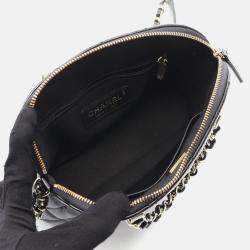 Pre Owned Chanel Matelasse 2Way Chain Shoulder Handbag Shiny Lambskin Black Ghw