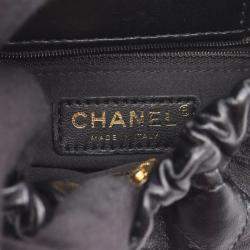 مملوكة مسبقًا Chanel Shoulder Bag Black