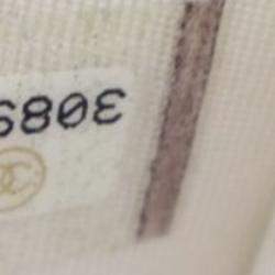 مملوكة مسبقًا حقيبة شانيل محفظة ماي ايفرينج أبيض كافيار على سلسلة