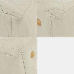 Pre Owned Chanel Cube Vanity White Leather Shoulder Bag 