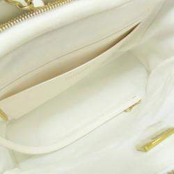 Pre Owned Chanel Cube Vanity White Leather Shoulder Bag 