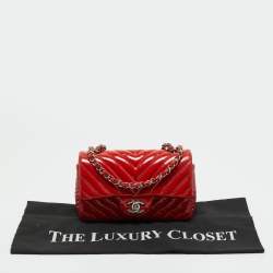 Pre Owned Chanel Red Chevron Patent Leather New Mini Classic Flap Bag