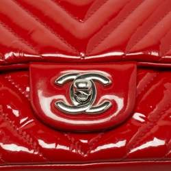 Pre Owned Chanel Red Chevron Patent Leather New Mini Classic Flap Bag
