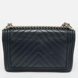 Pre Owned Chanel Navy Blue Chevron Leather New Medium Boy Flap Bag