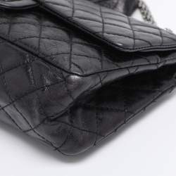 Pre Owned Chanel Black Quilted Leather Reissue 2.55 Classic 225 Flap Bag
