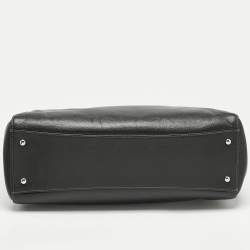 مملوكة مسبقًا حقيبة يد شانيل تينفويذ سيرف جلد كافيار أسود كبيرة للمتسوق التنفيذي